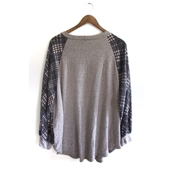 P & Rose Printed Sleeve Long Sleeve Plus Top 3XL - Picture 6 of 8